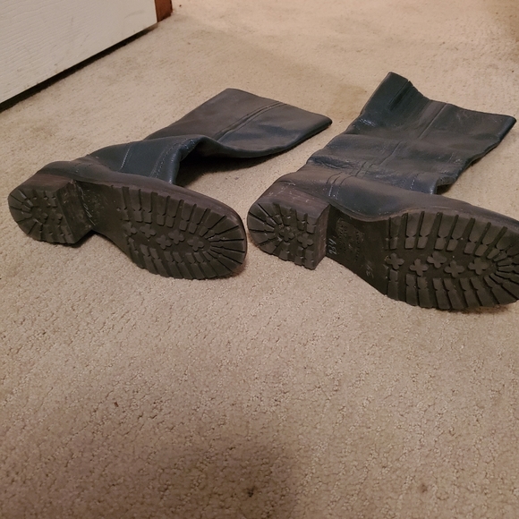 Lucky Brand| Aleid Dark Green Leather Boots - Picture 3 of 4